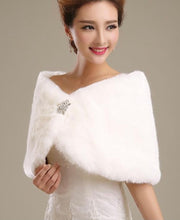 Load image into Gallery viewer, White Faux Fur Shawl With Brooch